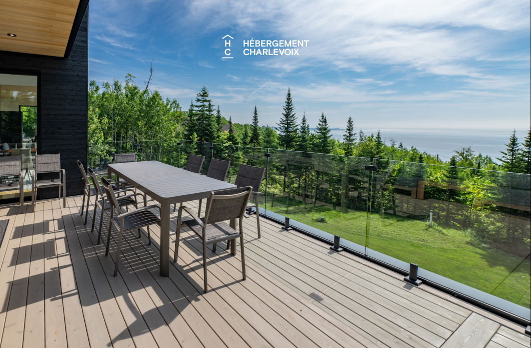 ALT-49 - Villa contemporaine offrant les splendeurs du St-Laurent!